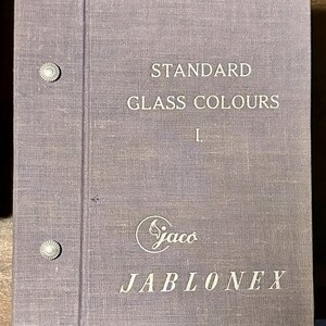 Stalenboek Jablonex-kralenkaart uit de jaren 40