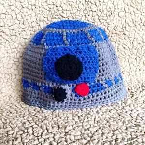 Inspired by Star Wars R2D2 crochet beanie