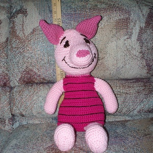 Crochet Winnie the Pooh and friends Piglet