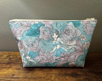 Jasmine Large Zipper Clutch