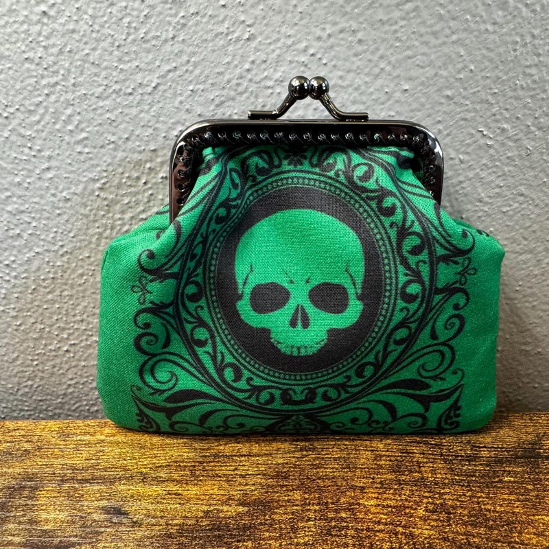 SKULL STAR COIN PURSE main image 1