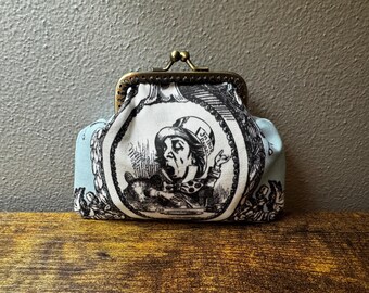 Alice in Wonderland Belt Buckle: 1974 Bergamot Brass Works  display picture 1