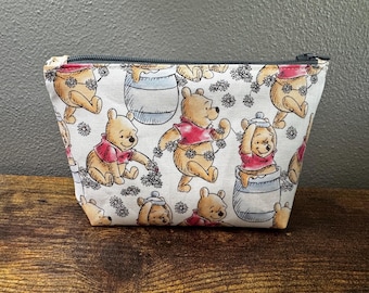 Small Pooh Zipper Clutch