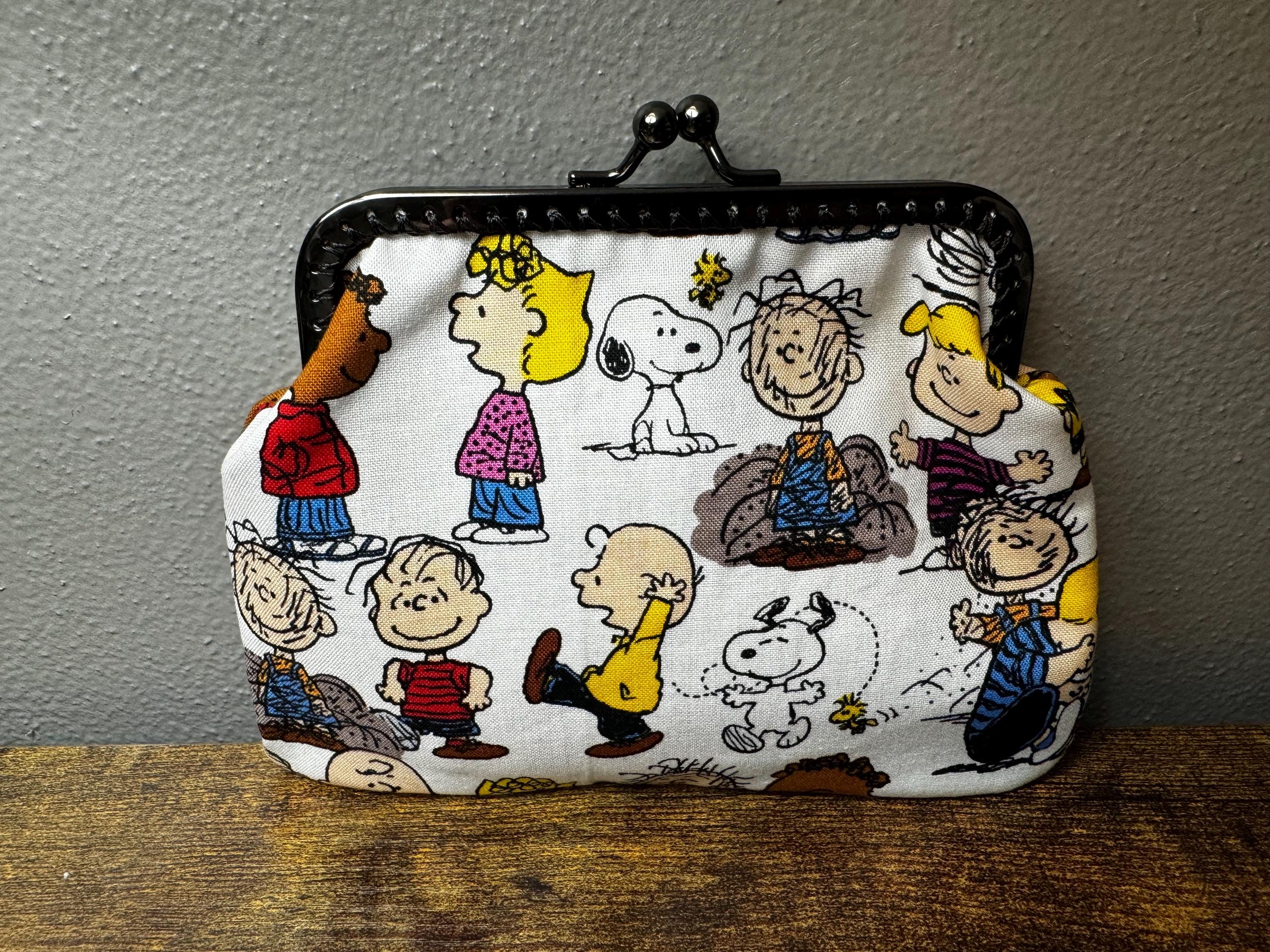 Snoopy coin purse hotsell
