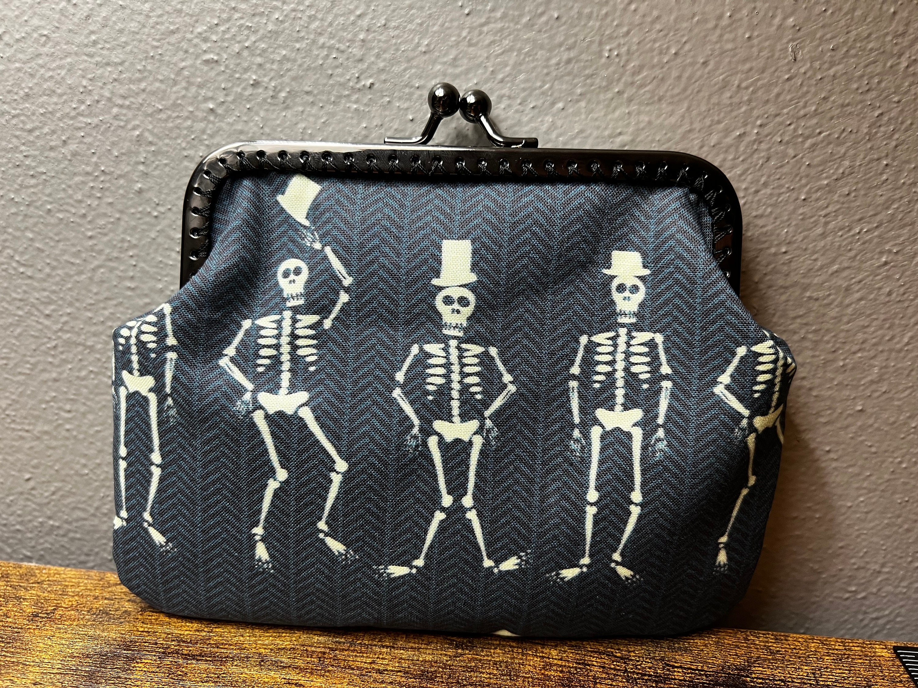 Skull and Crossbones Beaded Mini Clutch Coin Purse - Black and Pewter