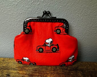 Snoopy Coin purse with kiss clasp