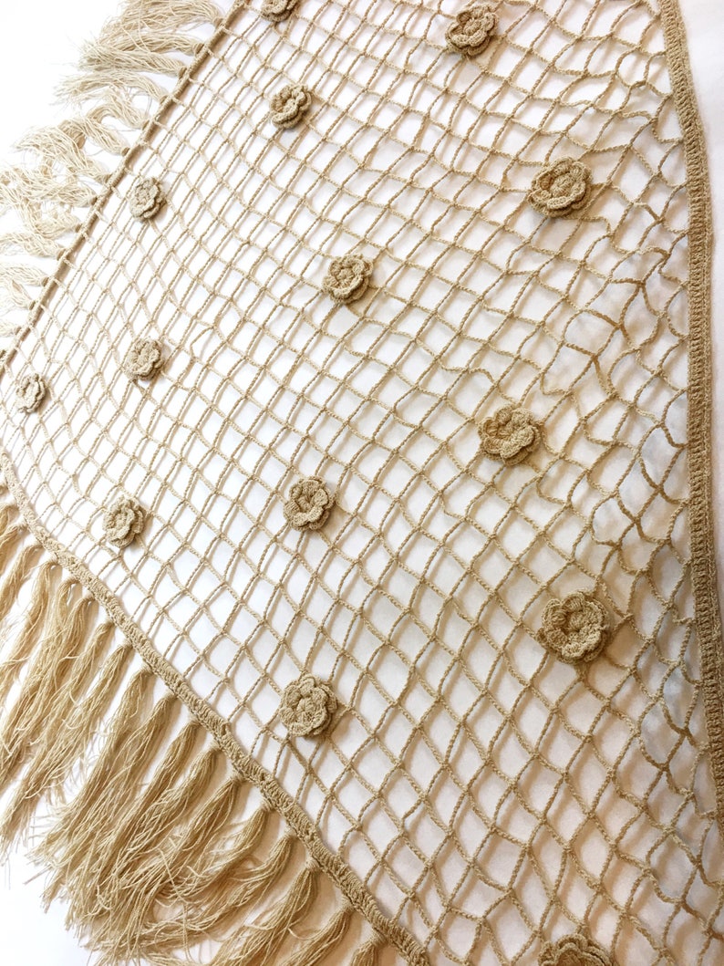 Valentines day Giftforher, Cream vintage shawl, triangle wrap, cocktail wrap, wrap shawl, wedding wrap, vintage wedding wrap, vintage wrap image 6