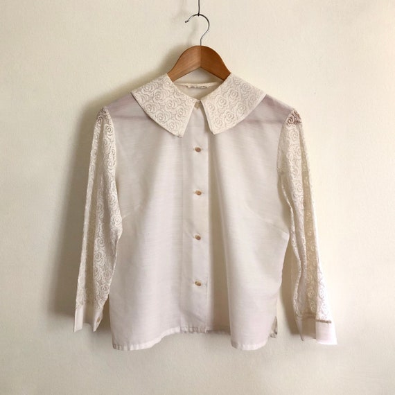 Vintage 1960s ‘Unice’ white blouse with lace sleev