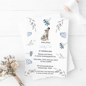 Wolf Cub Baby boy Invito in Blue Greys // Baby Wolf primo invito al compleanno, Invito Wolf, File digitali