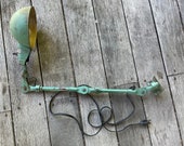 Machinists Articulating Light - Fostoria Ohio 55-BP-701 Task Light - Warehouse Factory Shop Light - Green Machinist Light - Drafting Lamp