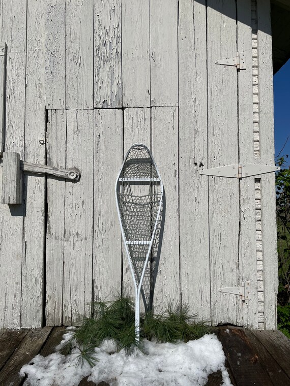 Snowshoe Magnesium Stainless Steel Strung Military Snowshoe Cabin