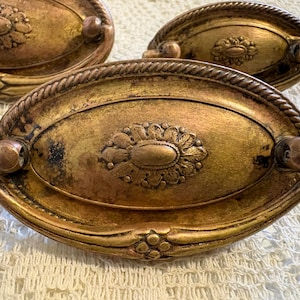 May include: A handmade wooden sign with the text "Welcome to our home" in a handwritten style. The sign is painted white with black lettering and features a small, decorative heart. It is designed for indoor or outdoor use.