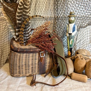 antique fishing wicker net Vintage Jim Haney old cotton fishing net w/