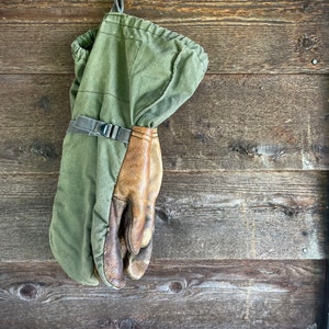 Leather Military Mittens Army Green Medium Gloves - 1940&#39;s Brown Green Lined Military Issue Buckle Mittens - Trigger Finger Army Field Gear