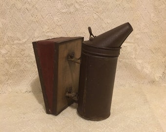 Bee Keeper Smoker - Vintage Bee Smoker Billows - Apiarist Tool - Bee Hive Equipment - Bee Culture - Honey Bee Decor - Primitive Bee Decor