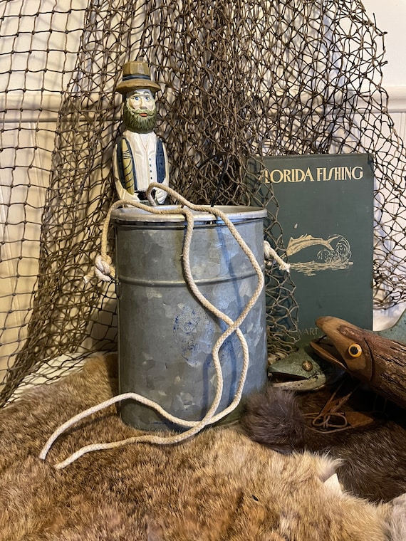 Old Pal Minnow Bucket Fishing Rigging Fly Fishing Fisherman Decor Cricket  Minnow Bucket Angler's Live Bait Galvanized Wade in Bucket 