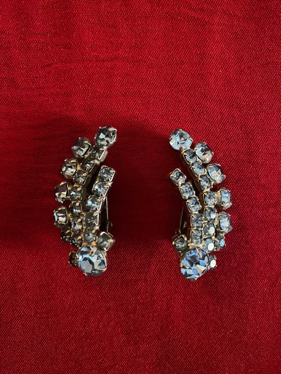 1940 blue topaz clip-on costume jewelry earrings