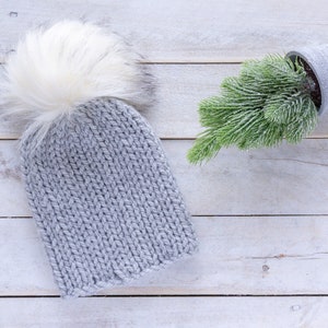 Knit Slouchy Gray Beanie with Faux Fur Pom, Womens, Girls, Boys