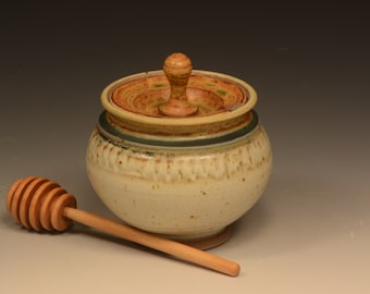 Liitrton Handmade Ceramic Honey Pot with Wooden Dipper Sugar Storage Pot Container Housewarming Gift