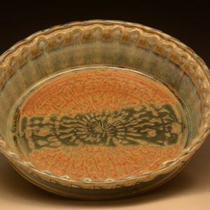 Handmade Stoneware Pie Dish. Wheel Thrown Ceramic Pie Plate.