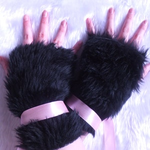 Cute Black & Pink Furry Cosplay Cat Kitty Neko Paw Fingerless Gloves Wrist Warmers Kawaii Halloween Festival Costume image 2