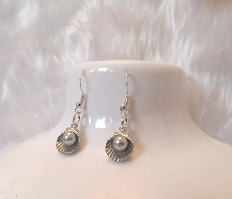 Mermaid Sea Shell Faux Pearl Charm T-Bar Necklace Earring Gift Set Valentines Alternative Hippy Boho Silver Cosplay