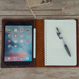 Capa de couro para ipad com bloco de notas a5, capa de couro para ipad, capa fólio para transporte, tablet pc, viagem, cavalo louco, presente personalizado