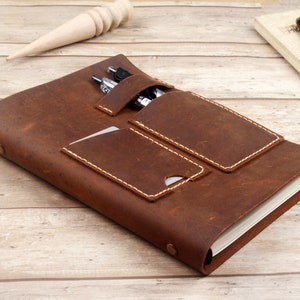 Capa personalizada de couro a5 com canetas, bloco de notas de papel com 6 anéis em couro de cavalo louco, caderno de papel diário, presente de couro