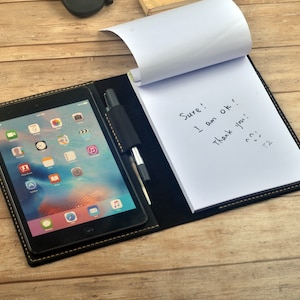 iPad mini Skórzane etui Folio z podkładką A5, iPad mini z podkładką A5, Etui do przenoszenia, Spersonalizowany prezent ze skóry Crazy Horse