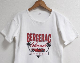 MEDIUM Vintage Bergerag Island New Jersey Soft T-Shirt