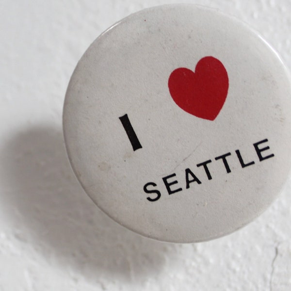 Vintage I Love Seattle 2" Pin Button
