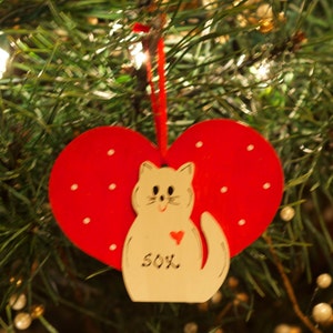 CAT Personalized Ornament, Pet Ornament. Cat, Heart Ornament. Painted Wood Ornament. Pet Christmas Ornament. Cat, Holiday Tree Ornament.