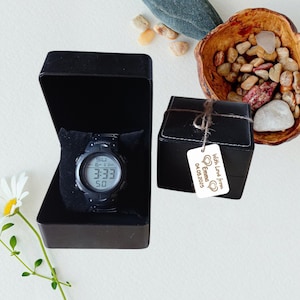 Personalized Digital Watch Gift for Men, Custom Engraved Tag, Waterproof Sports LCD Quartz Watch with Gift Box, Father&#39;s Day Birthday Gift