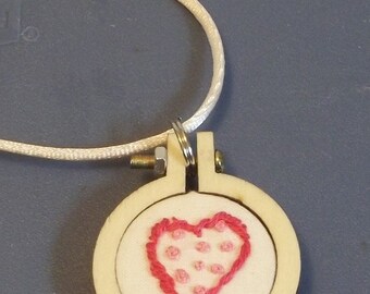 Mini Hoop Necklace – Pink Heart