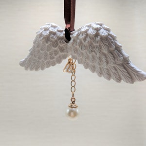 Essential Oil Diffuser Angel Wing W/ Accessory Aroma Ornament Diffuser Aroma Stone Gift Box Tree Car Closet Refreshener 11 Colors no scent