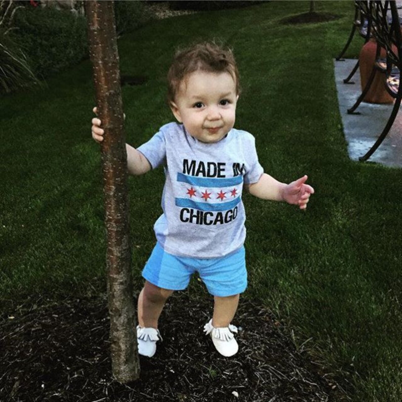 Chicago Illinois Skyline Baby Bodysuit - White City Silhouette Onesie For Hometown Pride