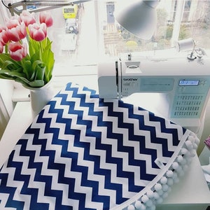 Navy Blue Chevron Baby Play Mat - Modern Round Nursery Rug - Reversible Crawling Mat.