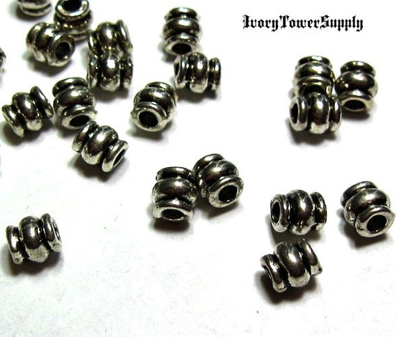 50 Antiksilber Blumen Spacer Perlen Beads 7mm