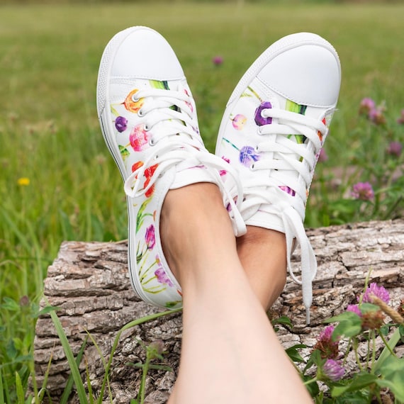 靴 BENIR V CUT FLOWER LACE SHOES 靴 BENIR V CUT FLOWER LACE SHOES Wildflower Wanderer Low Top