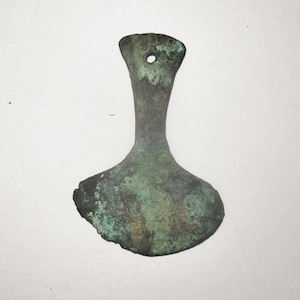 Autentico ciondolo Tumi in rame martellato precolombiano Chimu Inca, 800-1400 d.C. - Qualità museale!!