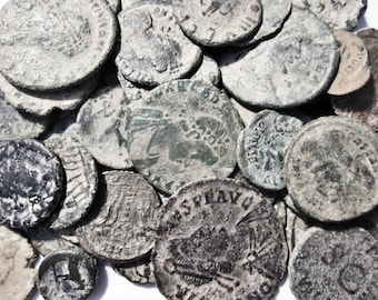 古代ローマの貨幣：コンスタンティヌス1世とクラウディウス2世