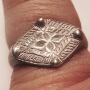Excellent Viking Silver Engraved Ring Size 8.25, c. 800-1300AD Iconic Traditional Kievan Rus Viking Engraved Heraldic Design!!
