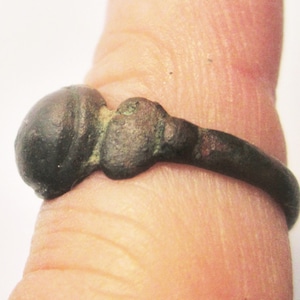 Late Medieval Ring with Blue Stone  (Glass) from Eastern Europe from the 15th. to 18th. C. in size3.75 - Beautiful