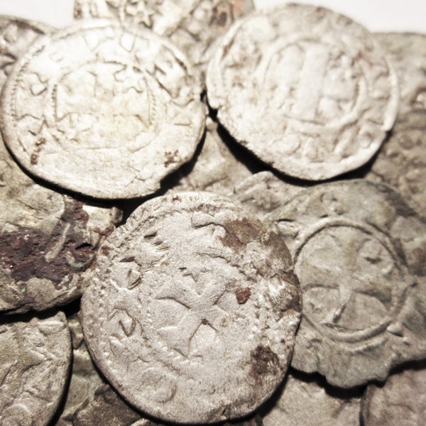 Une (1) Croix des Templiers Billon Silver Coin 12th C. AD, Spain