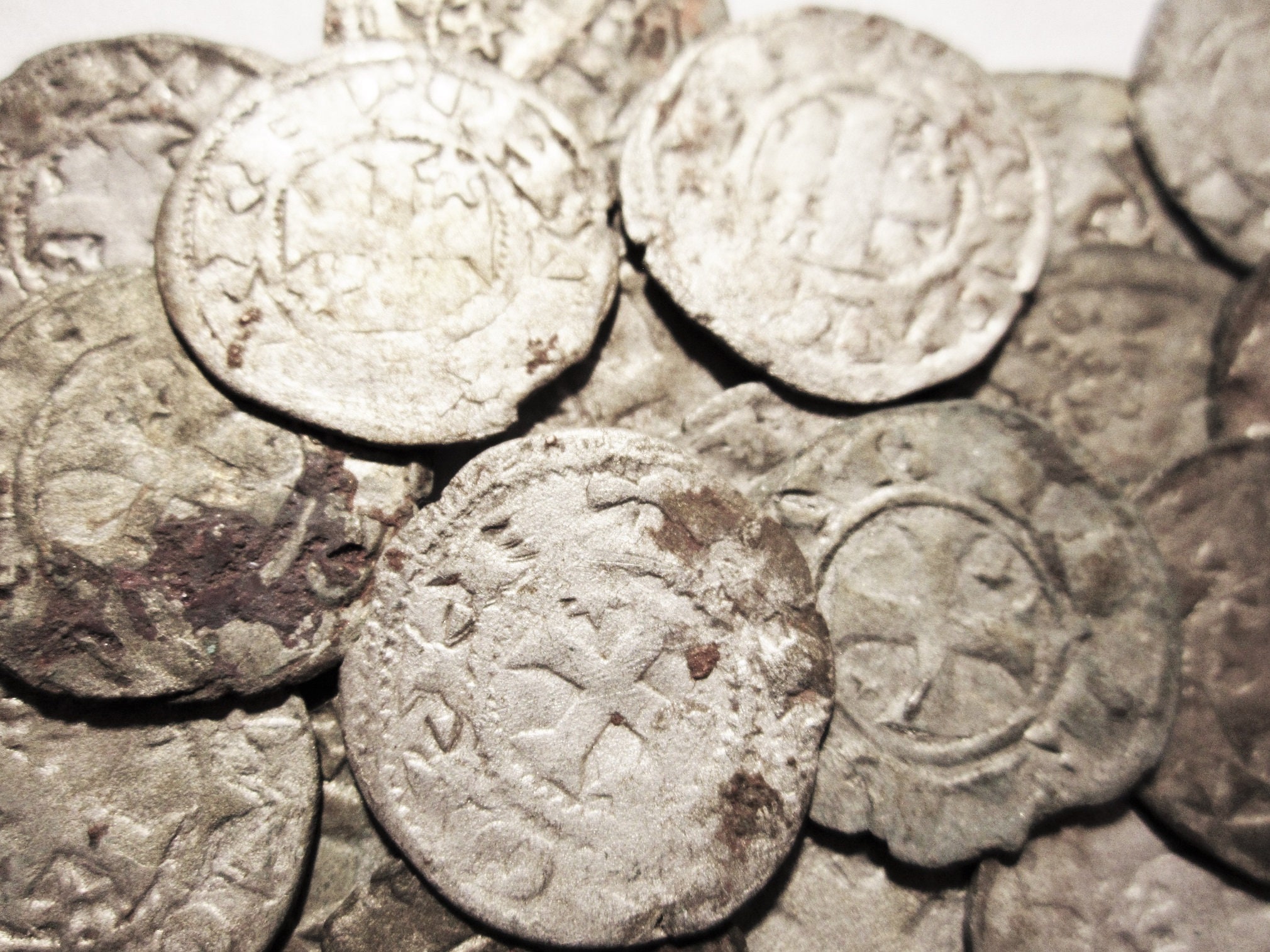 One (1) Knights Templar Cross Billon Silver Coin 12th C. AD, Spain