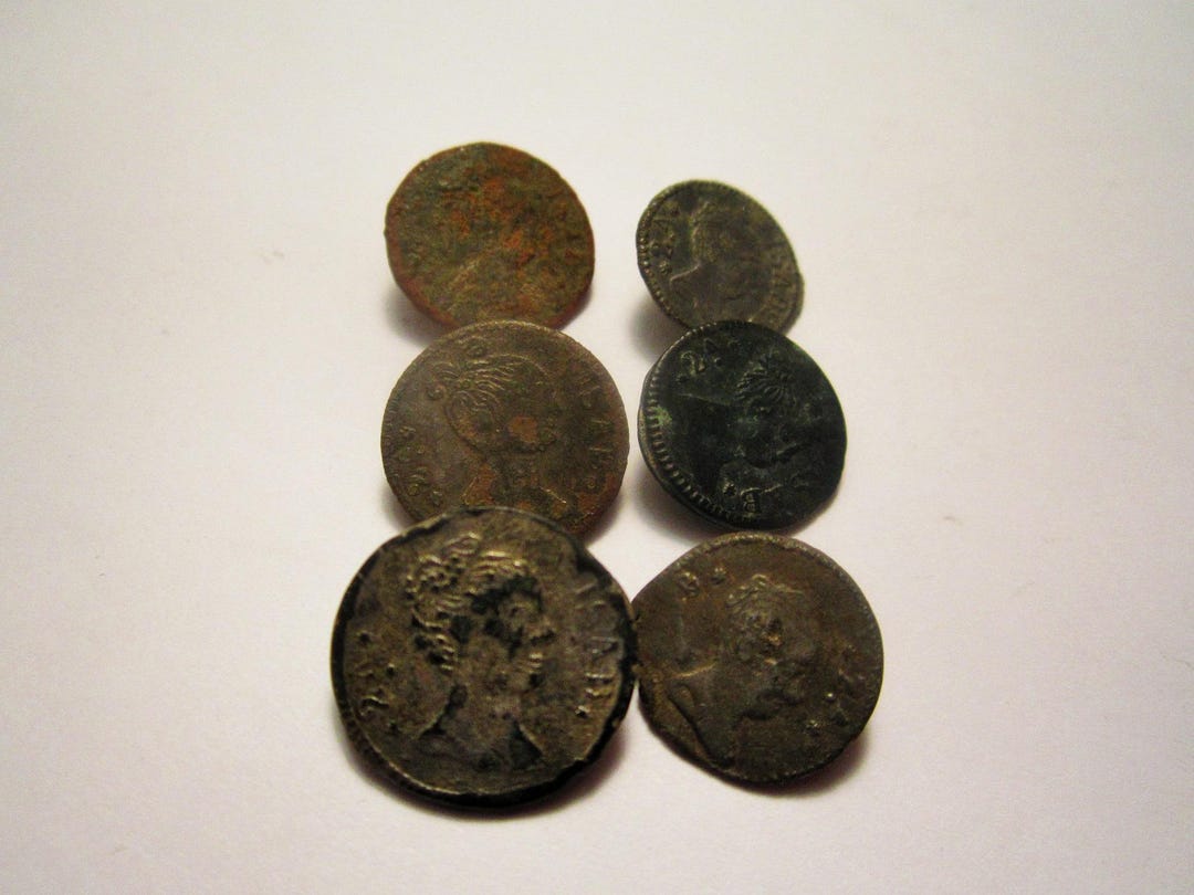 Six (6) Colonial Era Buttons - Collection Excavated Isabel Variations ...