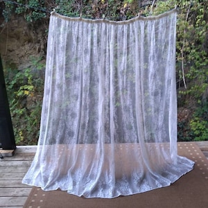 Lace Curtain Large Full Length French Vintage Retro Daisy Pattern