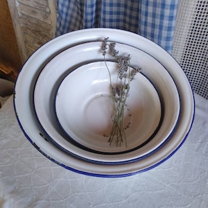 3 Enamel Nesting Wash Basins Bowls French Vintage Enamel Blue and White