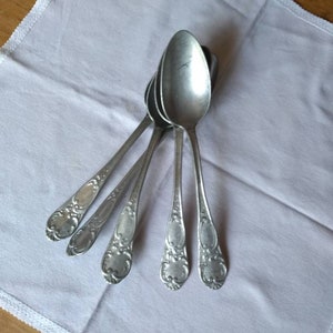 Spoons Flatware French Vintage 5 piece Pewter