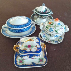4 x Miniaturowa Waza Zupa Zupa Zapiekanka Francuska Vintage Porcelana Dom Lalek Kolekcje